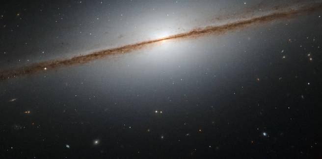 NGC 7814, also known as the “Little Sombrero.” Credit:  ESA/Hubble & NASA Acknowledgement: Josh Barrington